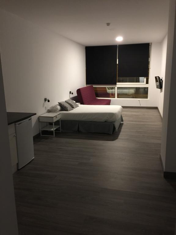 Appartement And Kitchen *