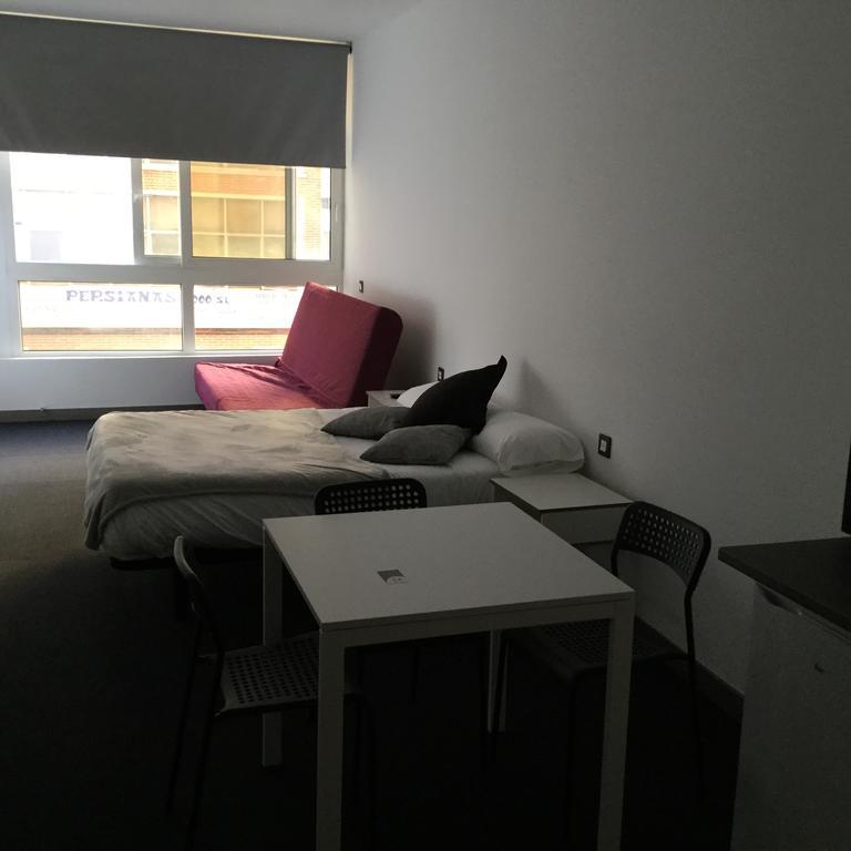 Appartement And Kitchen *